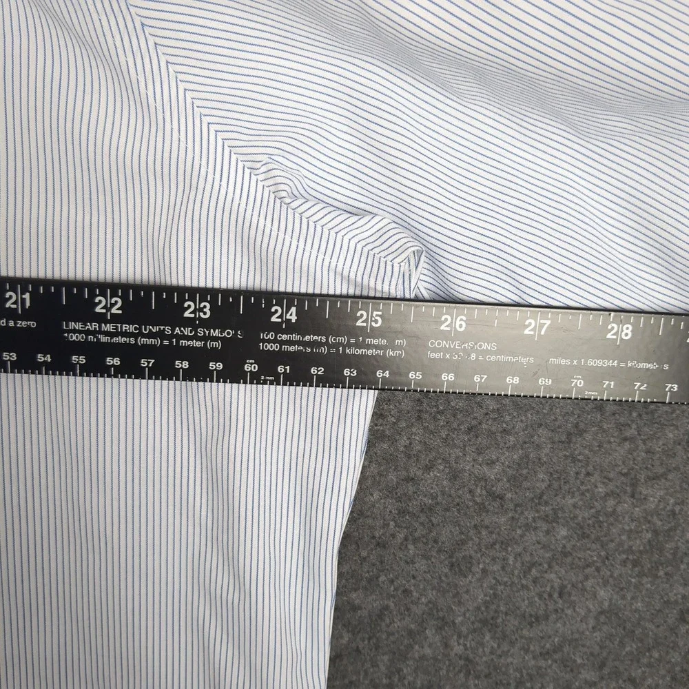 Banana Republic Mens XL Blue White Pinstripe Non-Iron Standard Fit Dress Shirt‎